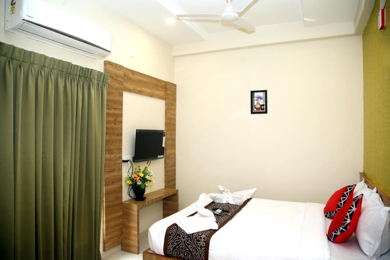 Apollo Court Hotel Chennai Luaran gambar