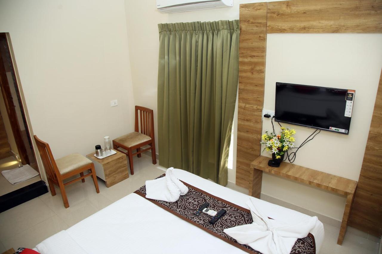 Apollo Court Hotel Chennai Luaran gambar